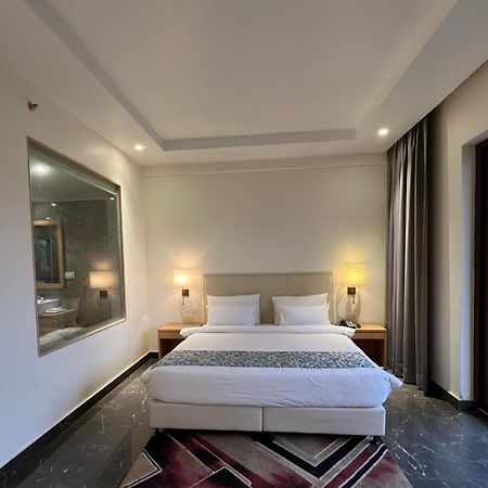 Parklane Resort Dhanbād Esterno foto