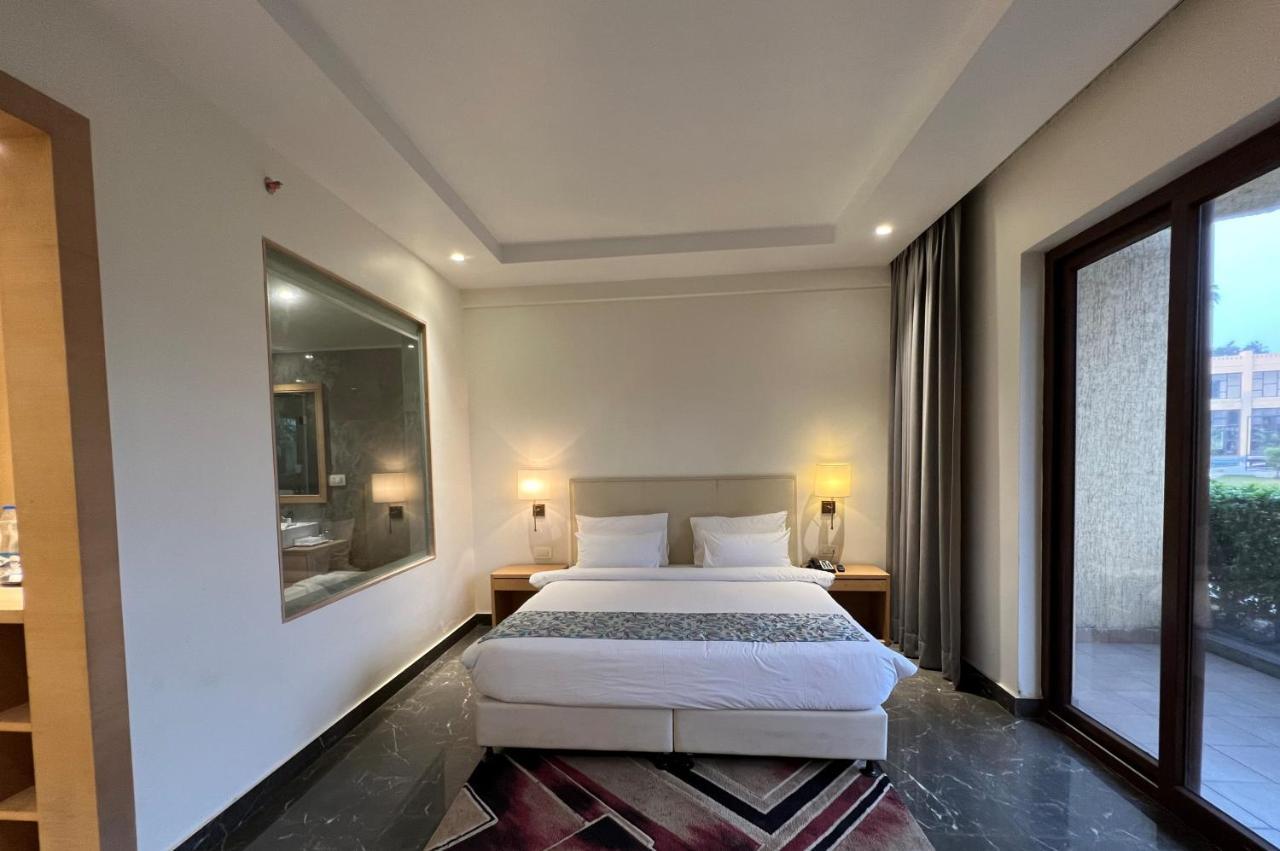 Parklane Resort Dhanbād Esterno foto