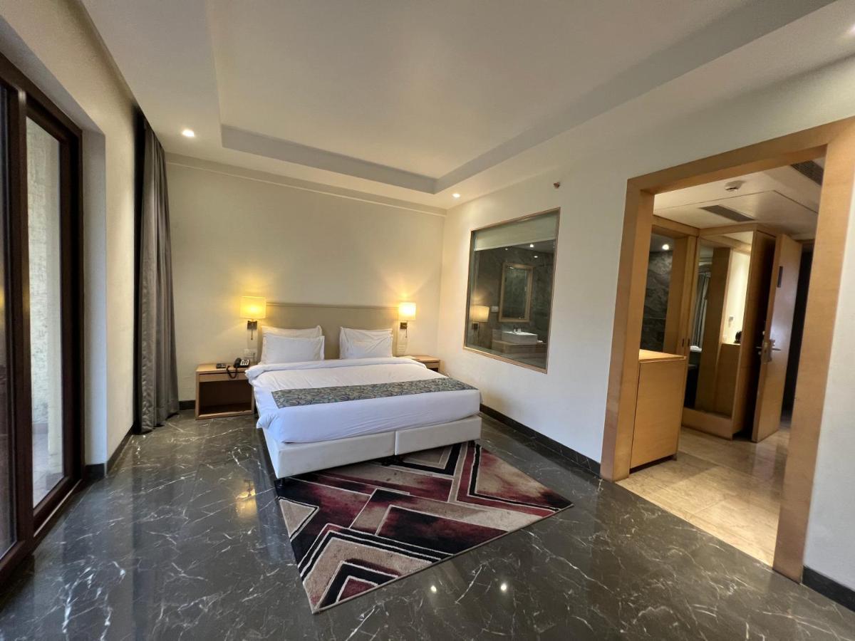 Parklane Resort Dhanbād Esterno foto